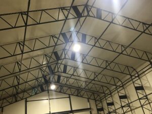 テント倉庫をさらに快適に!コスト削減と作業効率アップを実現するLED照明の魅力!